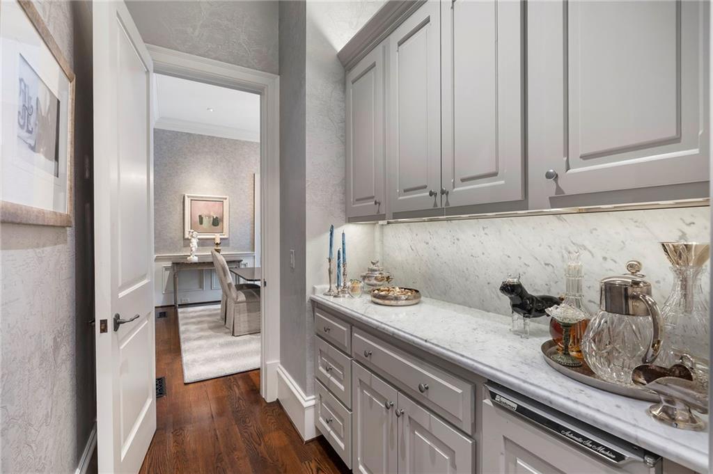 675 West Paces Ferry Road Northwest, Unit 4 Atlanta, GA 30327 - Photo 17 of 64