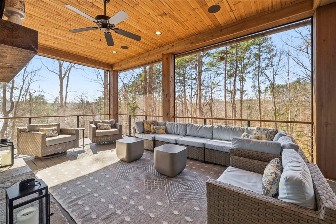 510 South Point Boulevard Sunset, SC 29685 - Photo 11 of 50