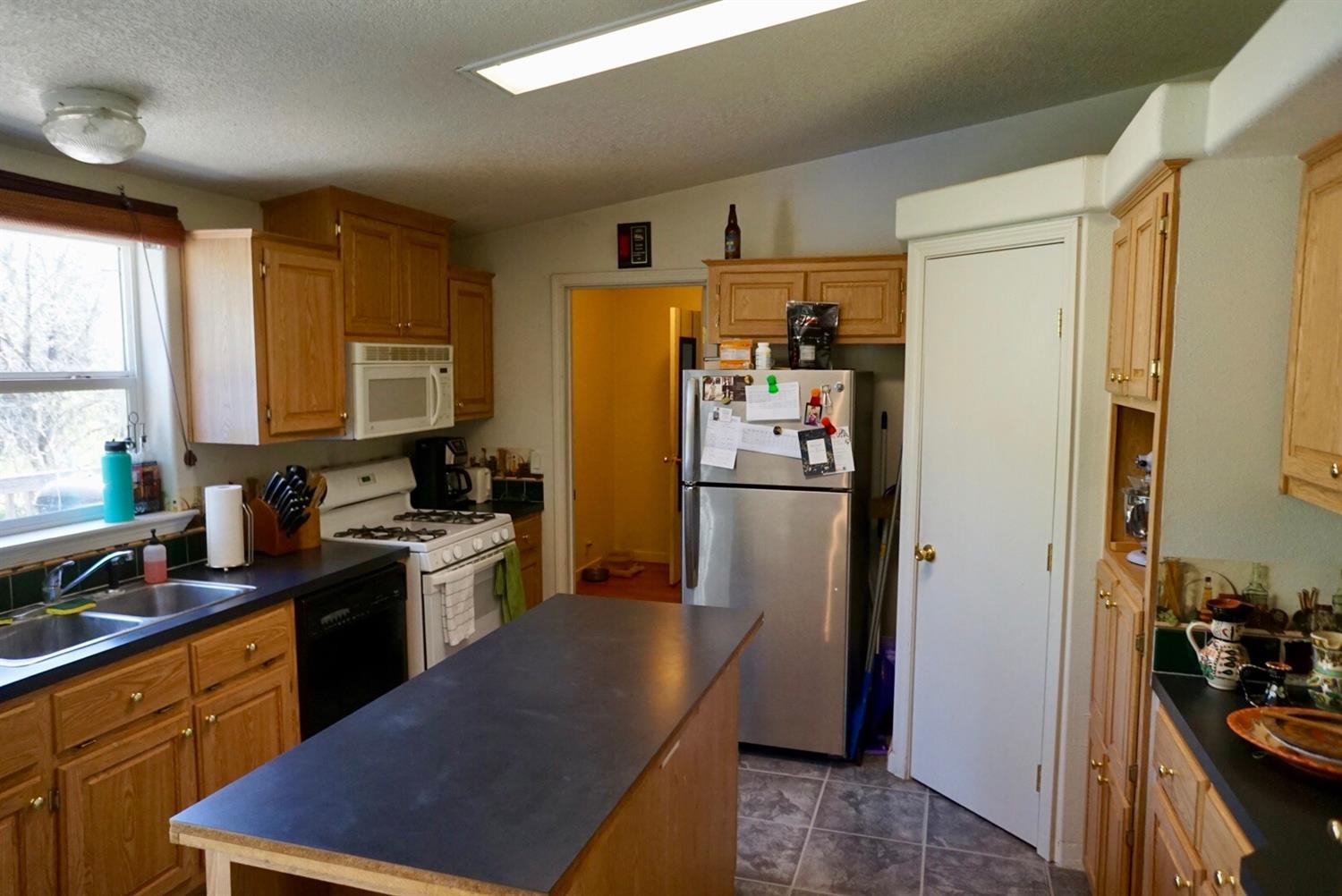 377 Homewood Road Grants Pass, OR 97527 - Photo 9 of 11 Additional Photo