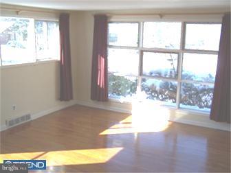 1513 Ashton Road Havertown, PA 19083 - Photo 2 of 12 Living Room