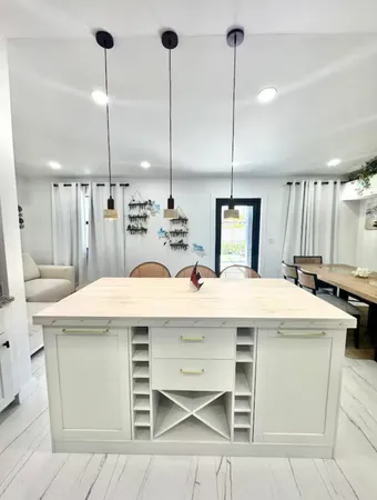 $4,000 | 1433 Northeast 53rd Court, Pompano Beach, FL 33064