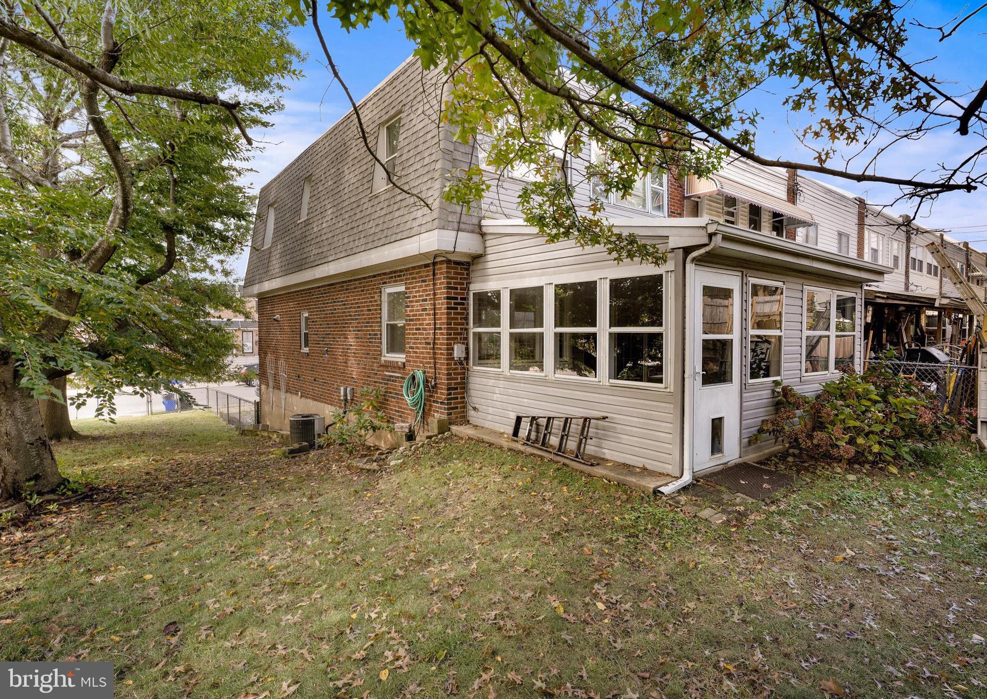 4137 Fairdale Road Philadelphia, PA 19154 - Photo 3 of 29 Gallery Image 3