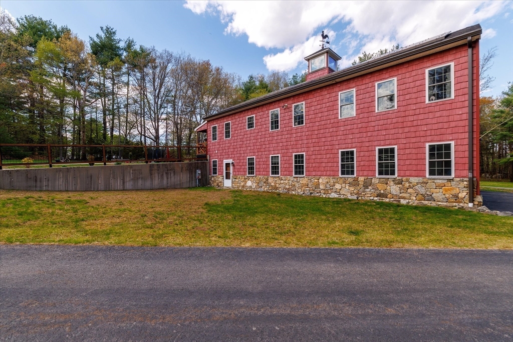 148 R Old Webster Road Oxford, MA 01540 - Photo 38 of 42 Gallery Image 38