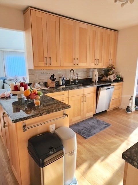 80 Woodcliff Road Brookline, MA 02467 - Photo 6 of 21