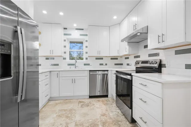 $395,000 | 20200 Narrow Road, Covington, LA 70435