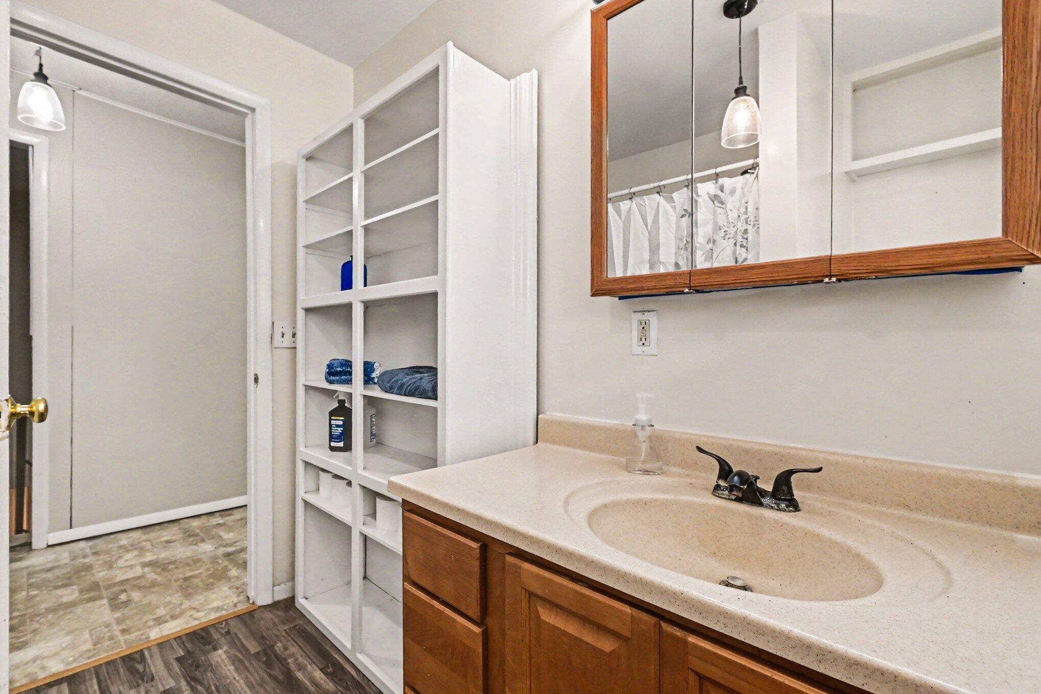 412 Merritt Street Charlotte, MI 48813 - Photo 16 of 22 021_file_2422
