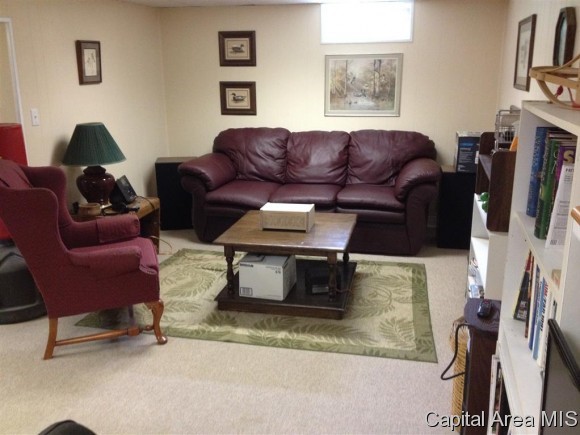 845 North Oxford Road Springfield, IL 62702 - Photo 12 of 24