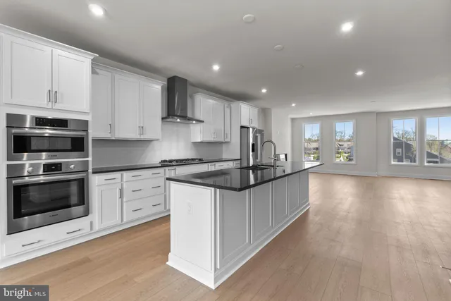 $795,526 | 44510 Lowestoft Square, Ashburn, VA 20147