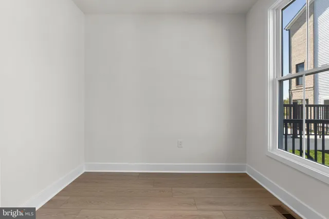 $795,526 | 44510 Lowestoft Square, Ashburn, VA 20147