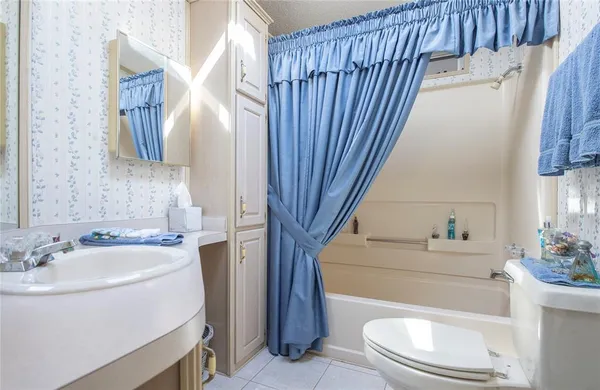 $249,000 | 428 Pelican Drive South, Oldsmar, FL 34677