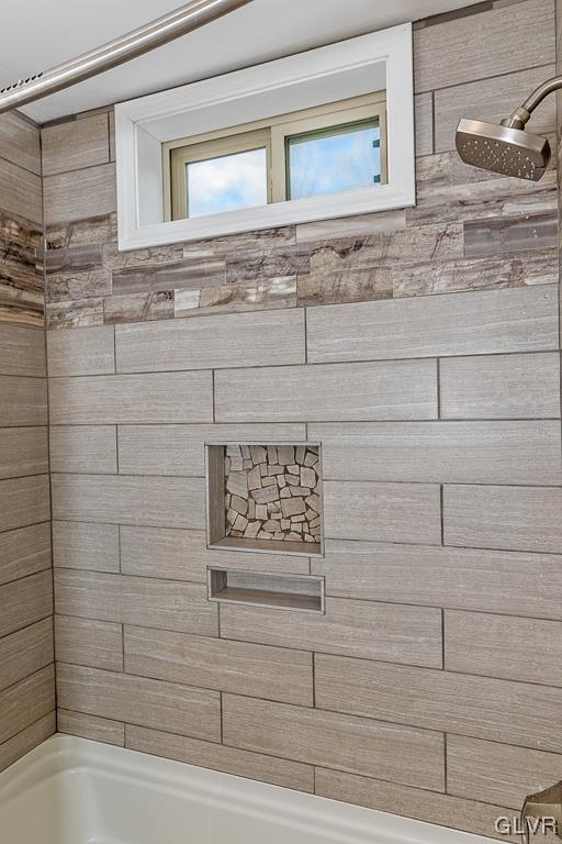 973 Renaldi Road Wind Gap, PA 18091 - Photo 27 of 50 a bathroom with a bathtub