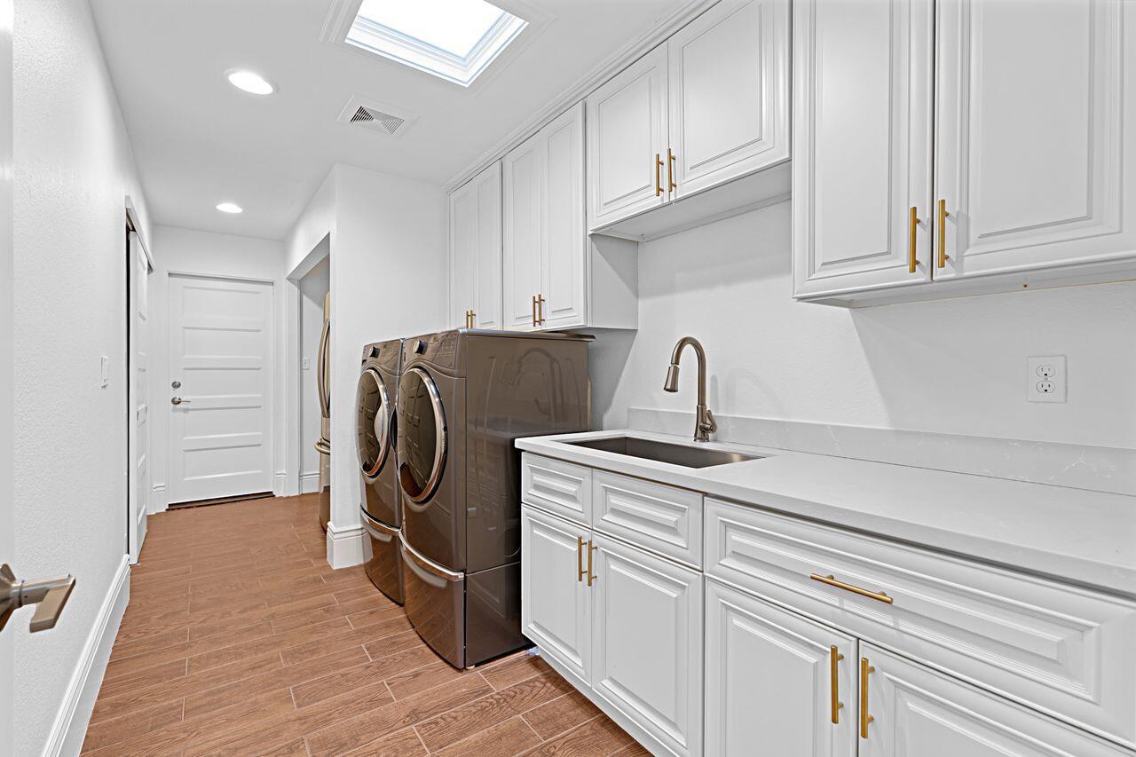 26 Princeton Drive Rancho Mirage, CA 92270 - Photo 23 of 36 Laundry Room
