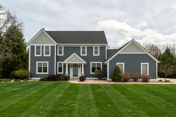 $710,000 | 612 Hunter Crossing South, Slinger, WI 53086