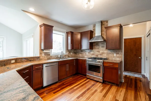 $710,000 | 612 Hunter Crossing South, Slinger, WI 53086