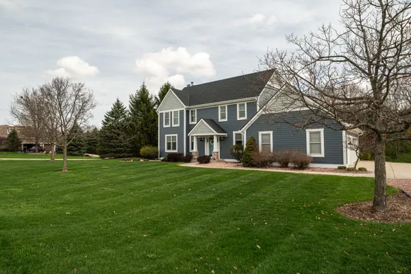 $710,000 | 612 Hunter Crossing South, Slinger, WI 53086