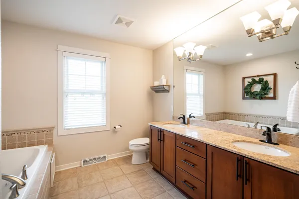 $710,000 | 612 Hunter Crossing South, Slinger, WI 53086