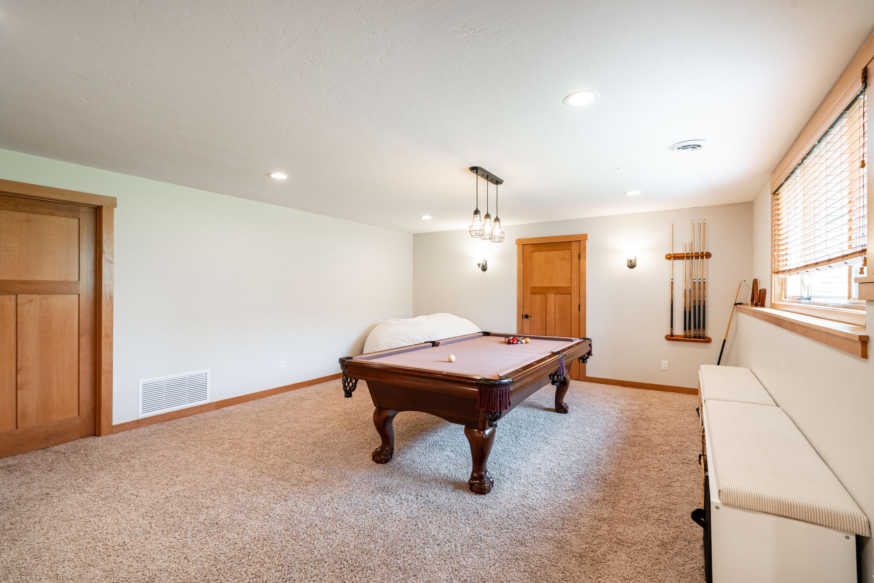 612 Hunter Crossing South Slinger, WI 53086 - Photo 41 of 58 Ready to Entertain!