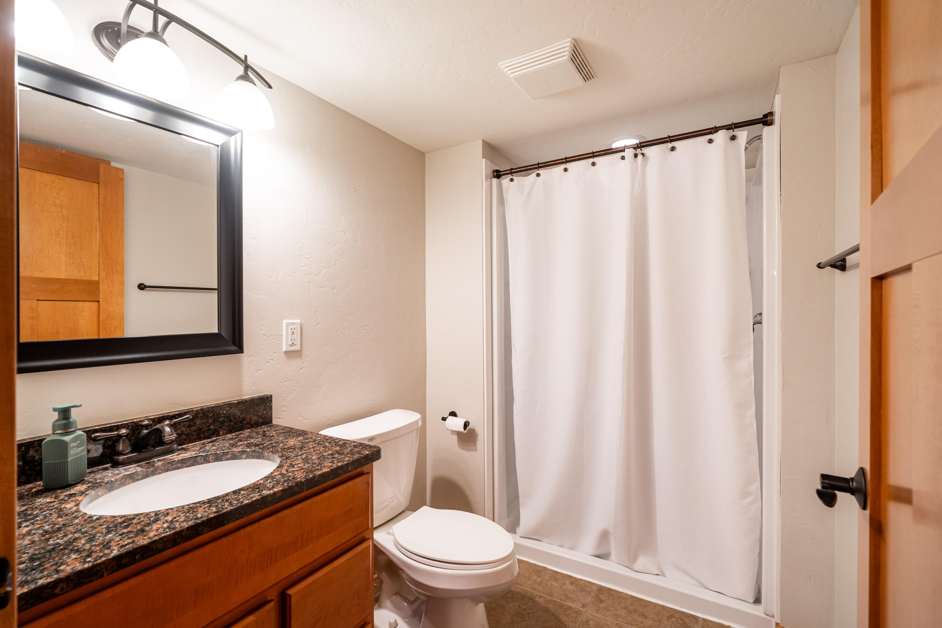 612 Hunter Crossing South Slinger, WI 53086 - Photo 45 of 58 Full Bath Lower Level