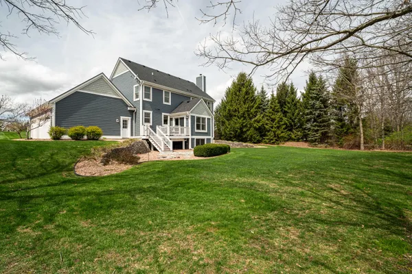 $710,000 | 612 Hunter Crossing South, Slinger, WI 53086