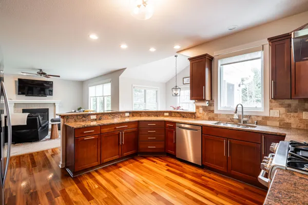 $710,000 | 612 Hunter Crossing South, Slinger, WI 53086