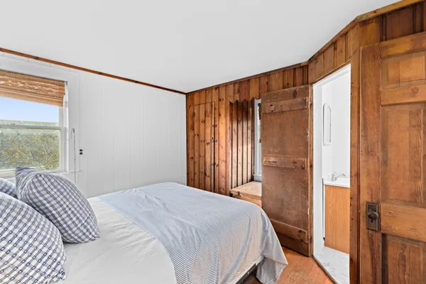 $1,995,000 | 133 Phillips Road, Sagamore Beach, MA 02562