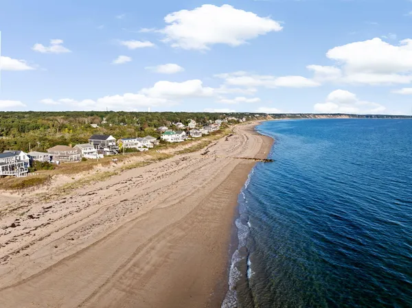 $1,995,000 | 133 Phillips Road, Sagamore Beach, MA 02562