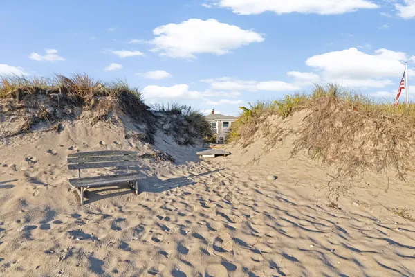 $1,995,000 | 133 Phillips Road, Sagamore Beach, MA 02562