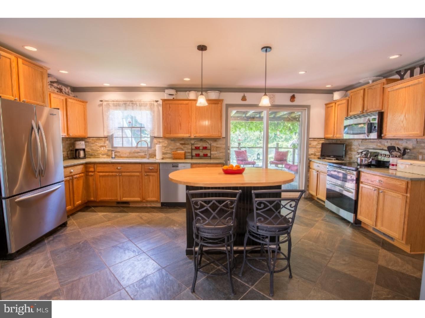 1105 General Sullivan Road Washington Crossing, PA 18977 - Photo 4 of 25 Gallery Image 4