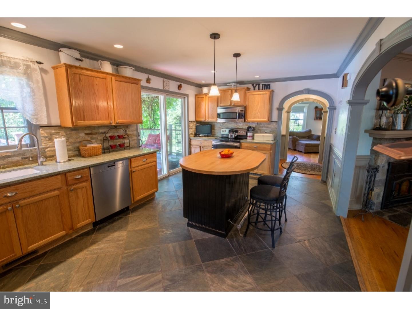1105 General Sullivan Road Washington Crossing, PA 18977 - Photo 5 of 25 Gallery Image 5