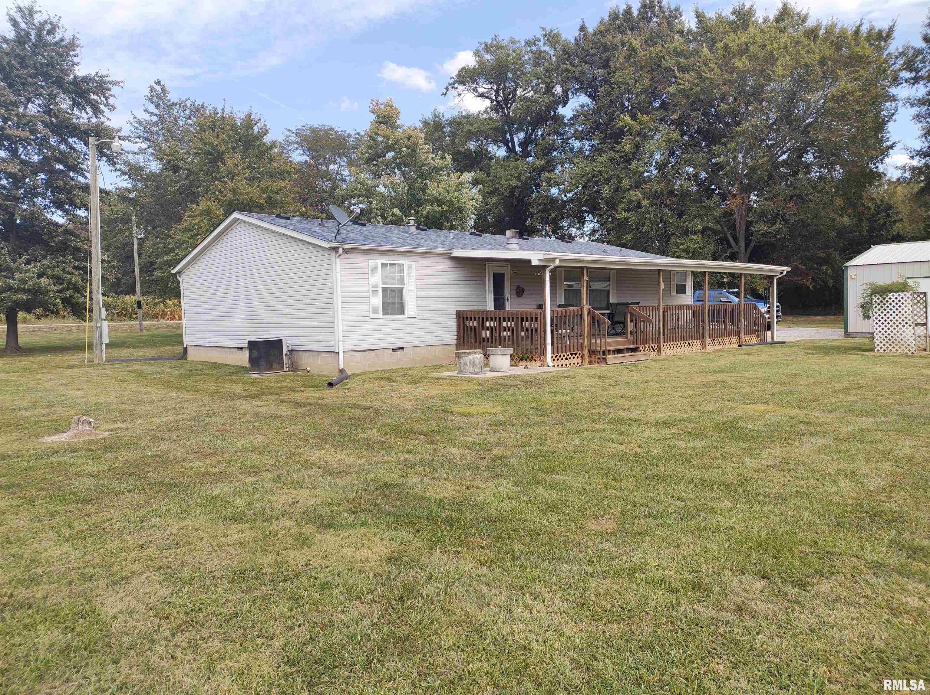 23742 Fitch Road Thompsonville, IL 62890 - Photo 3 of 19