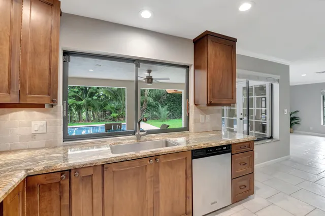 $7,995 | 2244 Northwest 39th Drive, Boca Raton, FL 33431