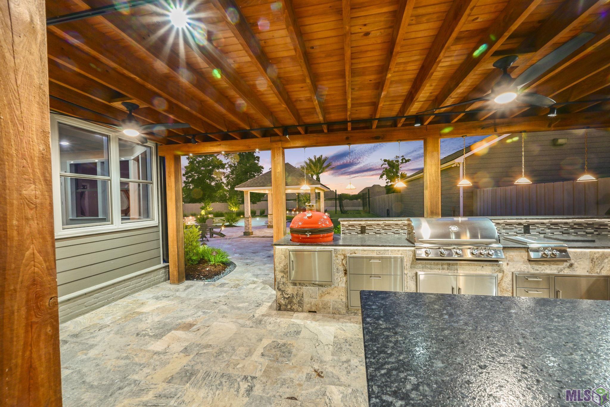 40348 Abby James Road Prairieville, LA 70769 - Photo 13 of 60