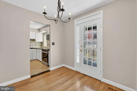 $524,900 | 2932 South Columbus Street, Unit A2, Arlington, VA 22206