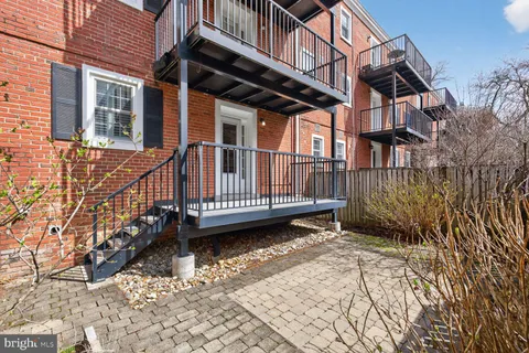 $524,900 | 2932 South Columbus Street, Unit A2, Arlington, VA 22206