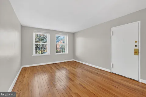 $524,900 | 2932 South Columbus Street, Unit A2, Arlington, VA 22206
