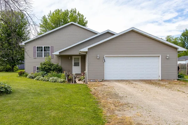 $364,900 | 705 Riverview Drive, Fremont, WI 54940