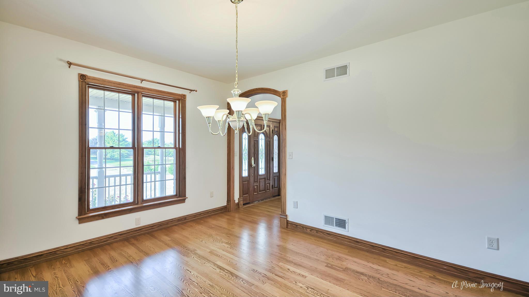 17604 Spielman Road Fairplay, MD 21733 - Photo 19 of 29 Dining Room off Kitchen