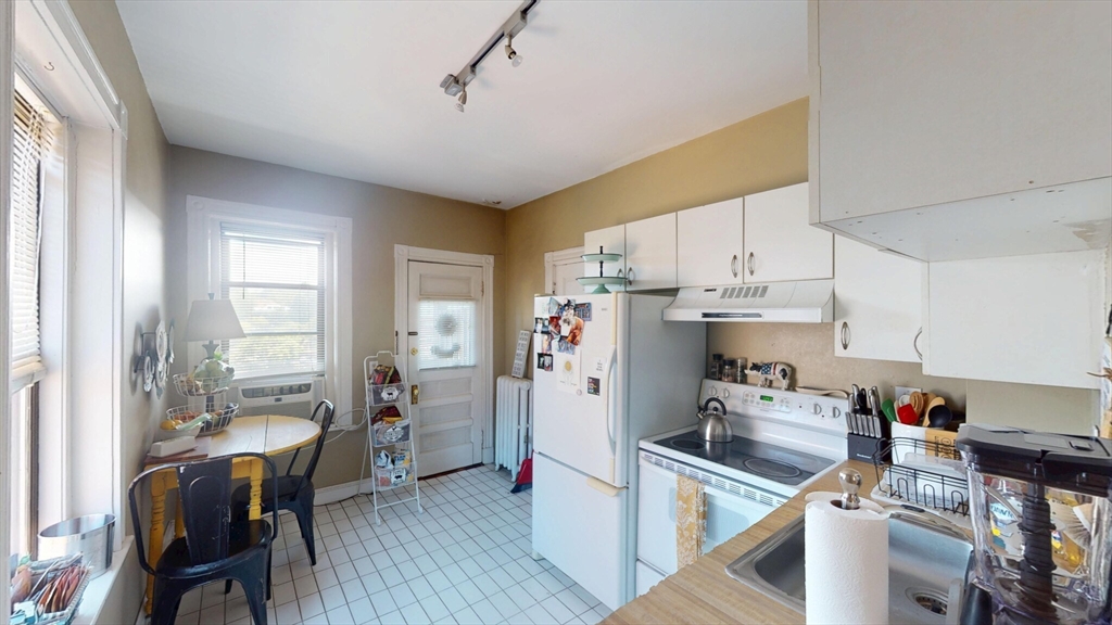40 Orkney Road, Unit 6 Boston, MA 02135 - Photo 3 of 11