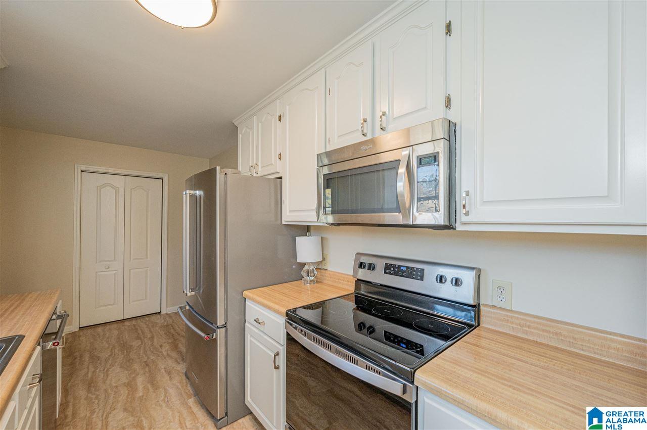 1001 Oak Grove Road Birmingham, AL 35209 - Photo 17 of 40