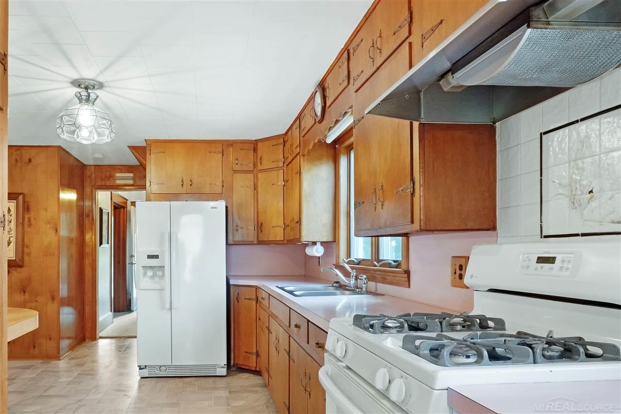 4050 South Mill Road Dryden, MI 48428 - Photo 18 of 46 50017181-17.JPG