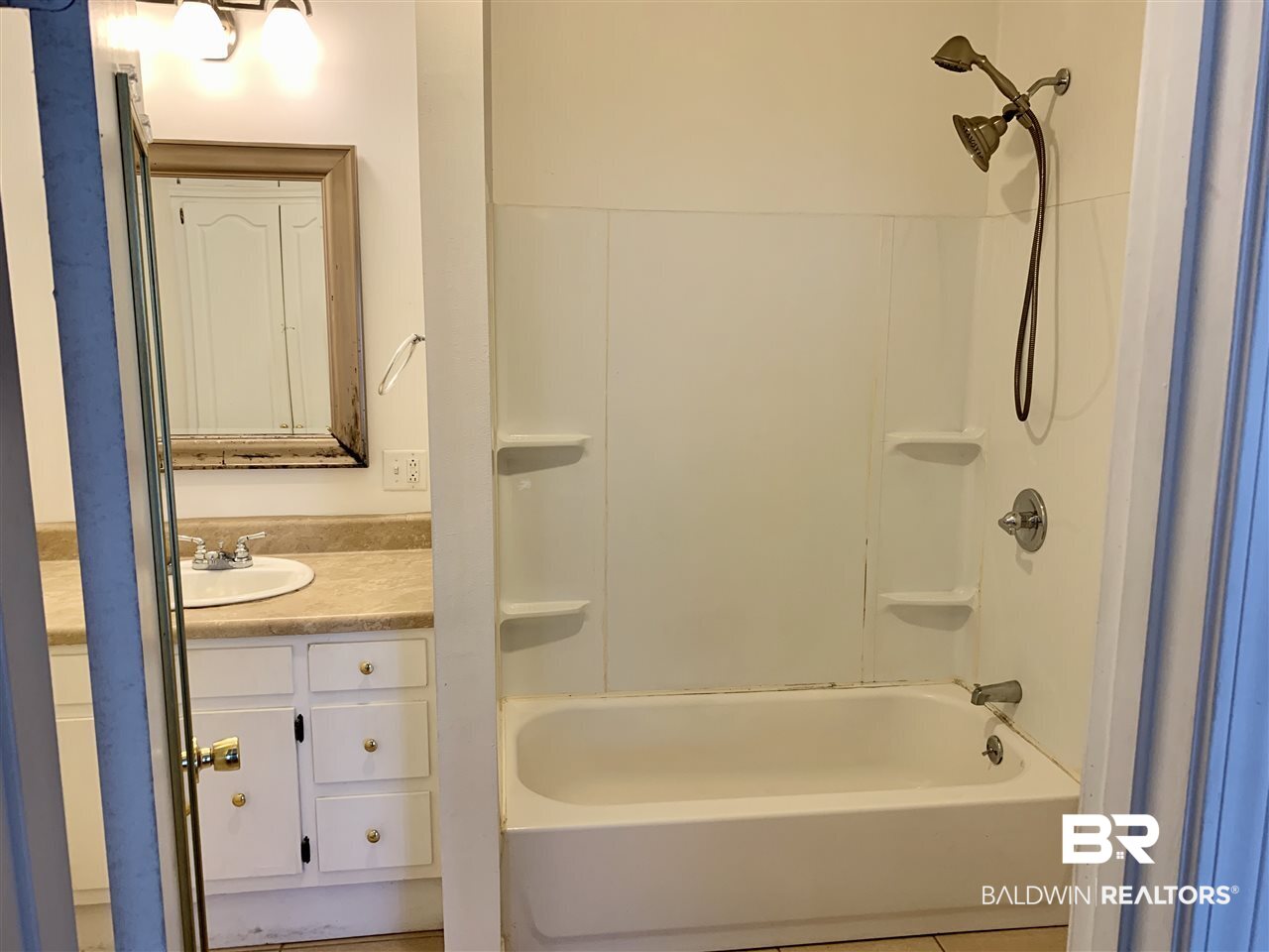 911 South Juniper Street Foley, AL 36535 - Photo 6 of 30