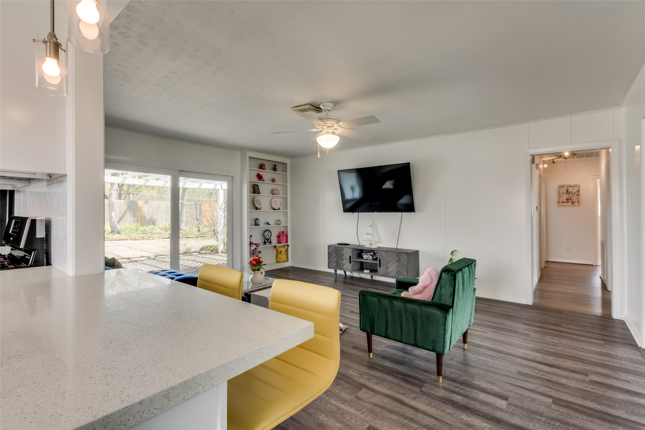 5118 Sanford Road Houston, TX 77035 - Photo 6 of 16