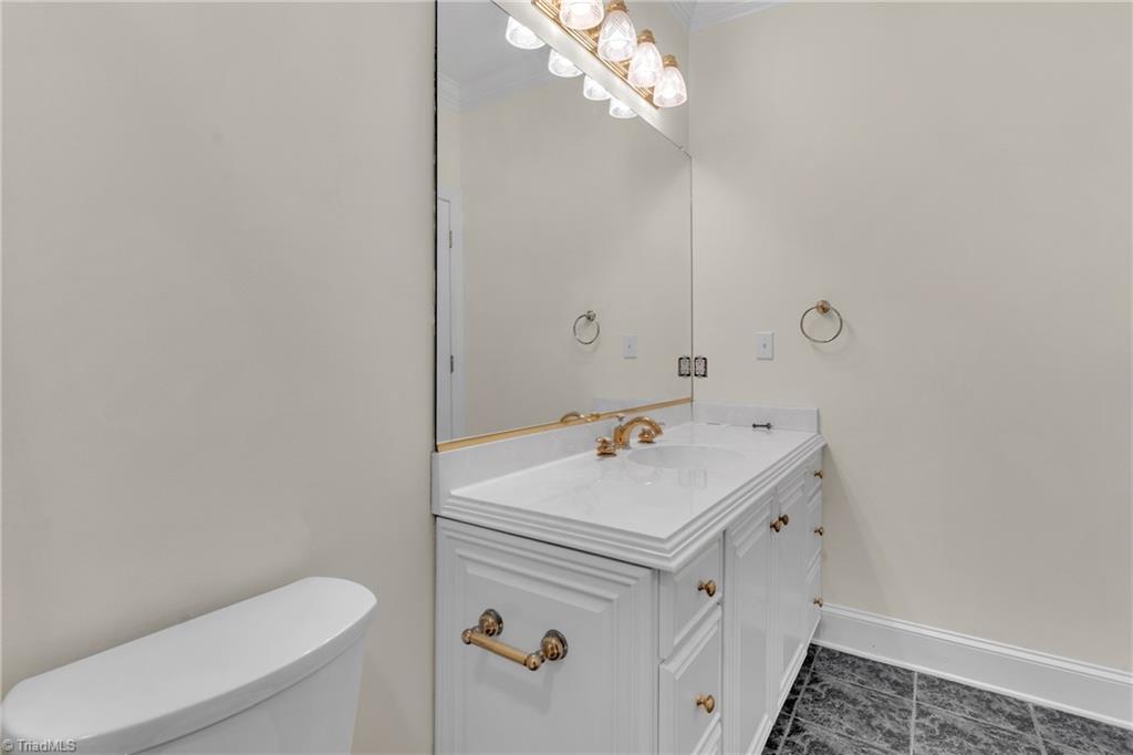 620 Walkertown Guthrie Road Winston-Salem, NC 27101 - Photo 27 of 40