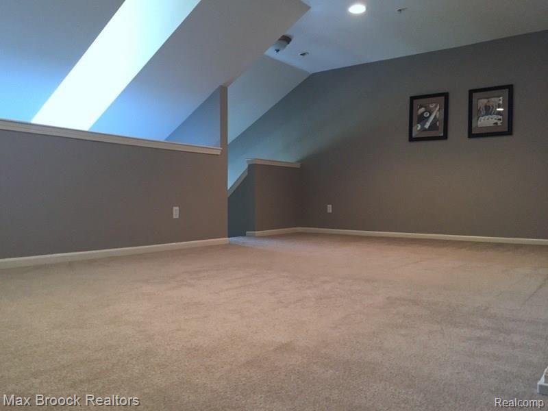 1092 Faulkner, Unit 63 Troy, MI 48083 - Photo 18 of 42