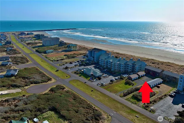 $325,900 | 1317 Ocean Shores Boulevard Southwest, Unit 4, Ocean Shores, WA 98569