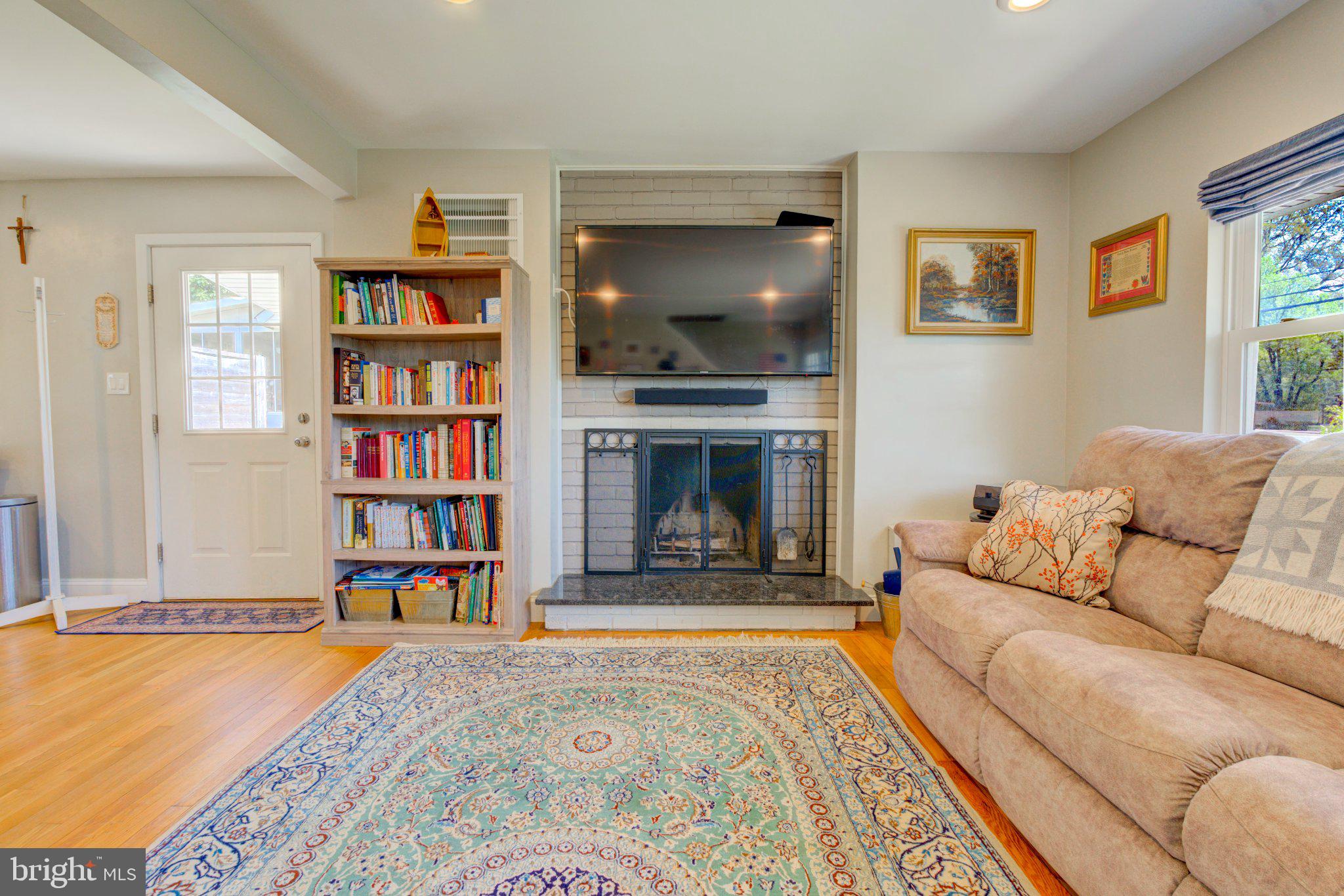 1602 Veirs Mill Road Rockville, MD 20851 - Photo 4 of 50 Cozy living space with inviting warmth.