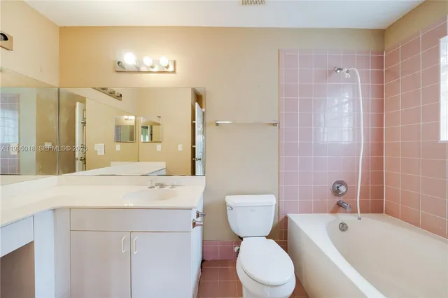 $579,000 | 16154 Southwest 85th Street, Miami, FL 33193