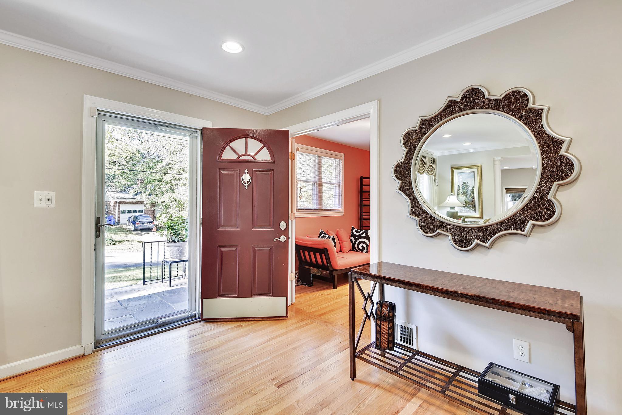 408 Pershing Drive Silver Spring, MD 20910 - Photo 4 of 30 Interior (General)