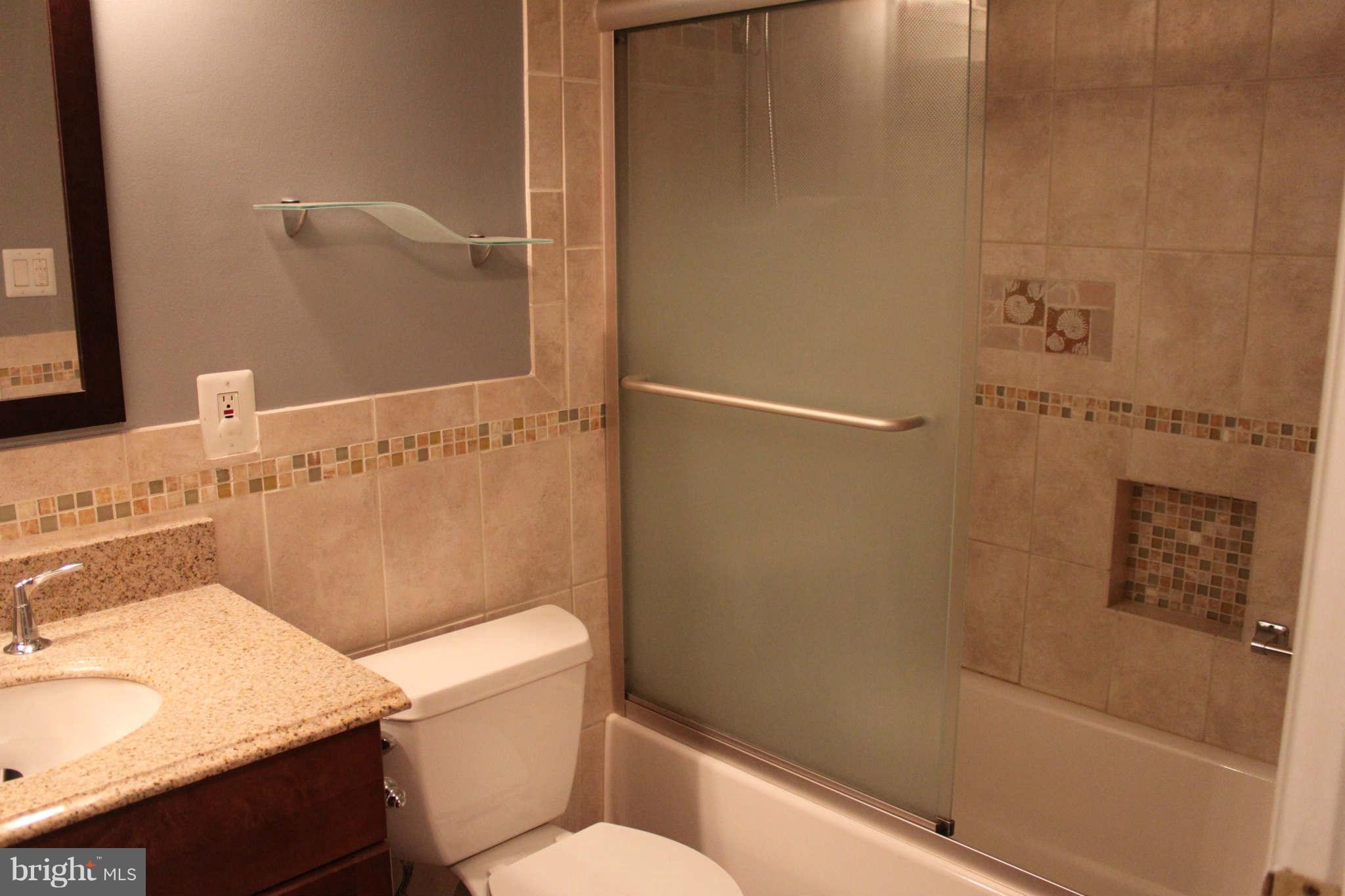 11027 Howland Drive Reston, VA 20191 - Photo 11 of 15 Upper level full bath