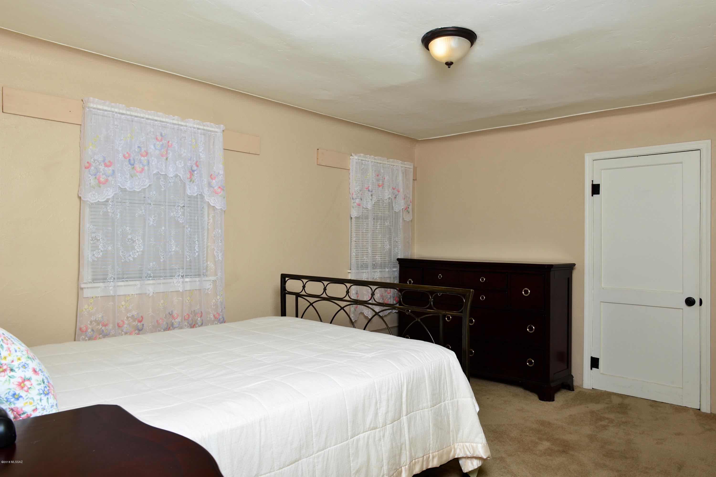 1530 West Wetmore Road, Unit 1 & 2 Tucson, AZ 85705 - Photo 12 of 40 Gallery Image 12